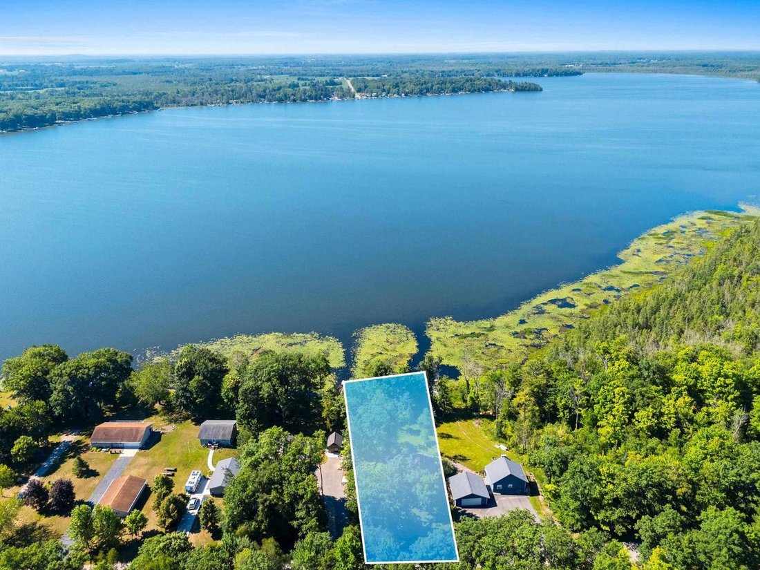 House in Pound, Wisconsin, United States 3 - 18439080