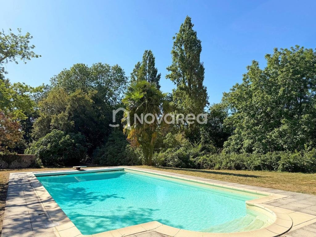 House in Buros, Nouvelle-Aquitaine, France 4 - 18437280
