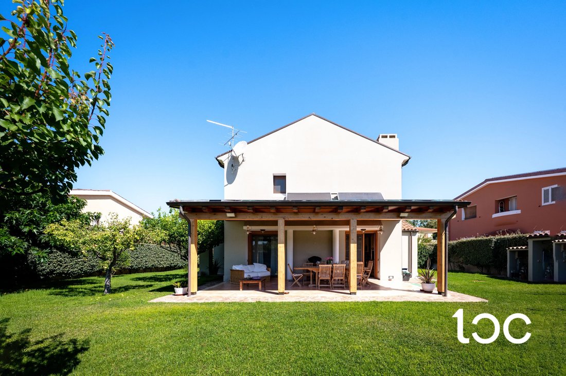 Villa in Italy 1 - 18436211