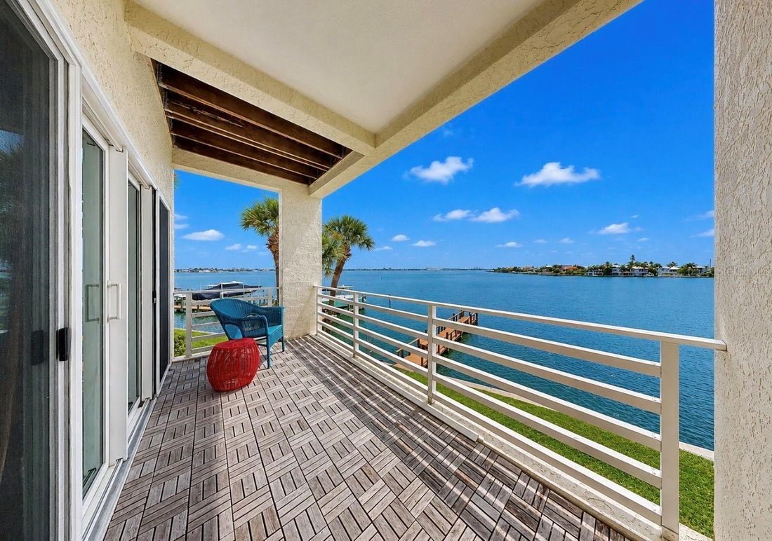 Townhouse in St. Pete Beach, Florida, United States 5 - 18439446
