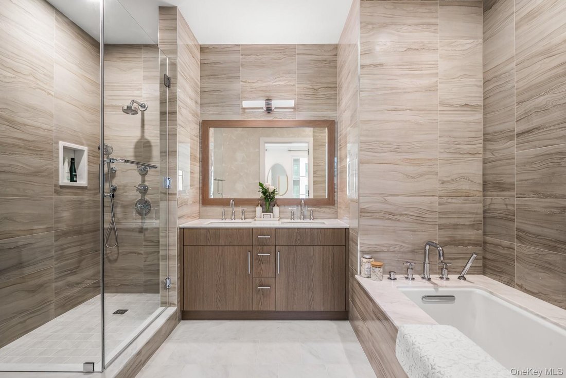 Condo in Glen Cove, New York, United States 5 - 18440594