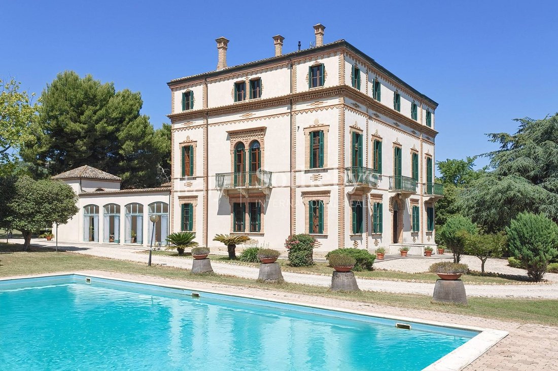 House in Porto San Giorgio, Marche, Italy 2 - 18435122