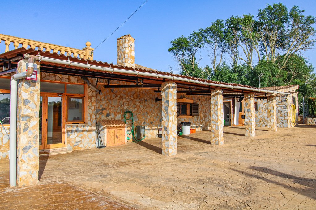 Finca in Santa Eugenia, Balearic Islands, Spain 3 - 17904474