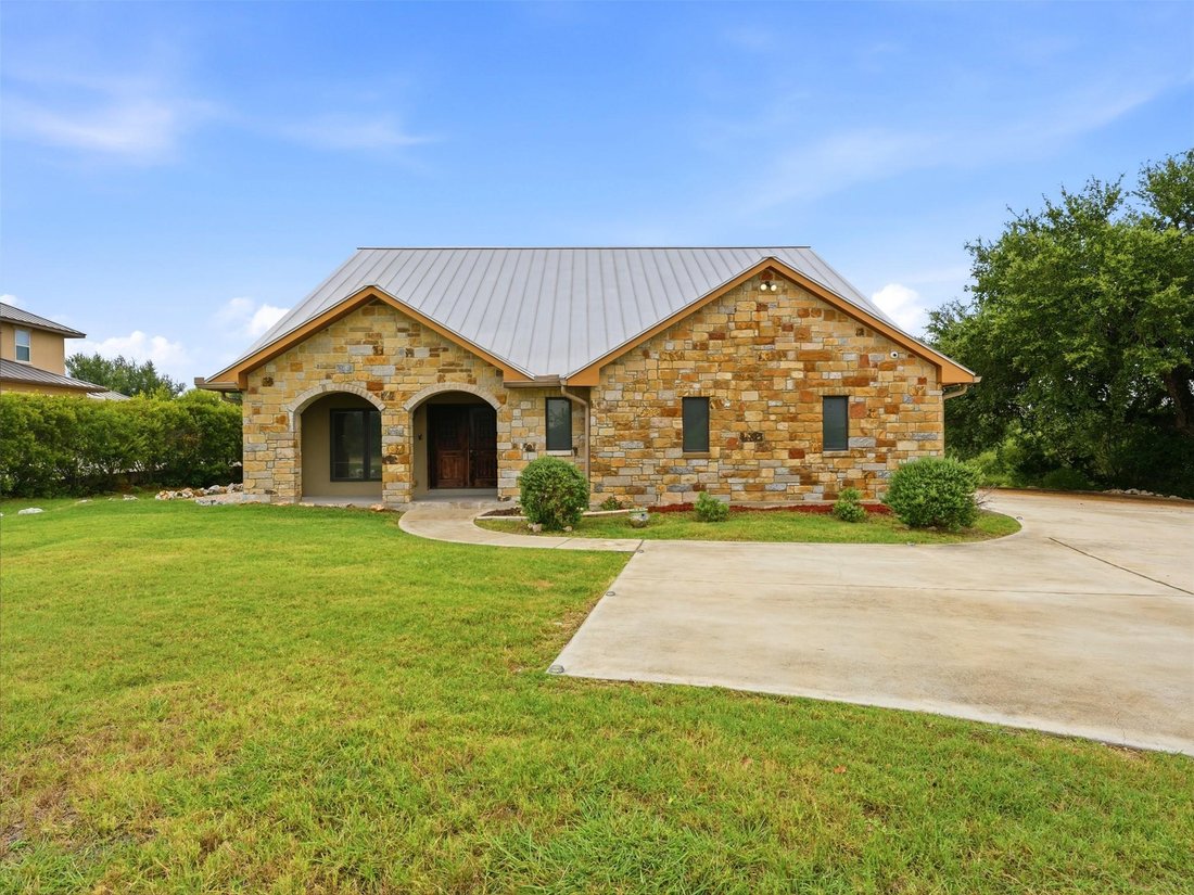 House in New Braunfels, Texas, United States 2 - 18440072