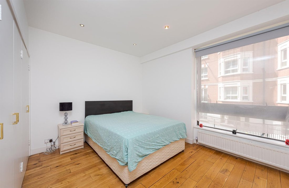 Apartment in Earls Court, Kensington And Chelsea, England 5 - 18436229