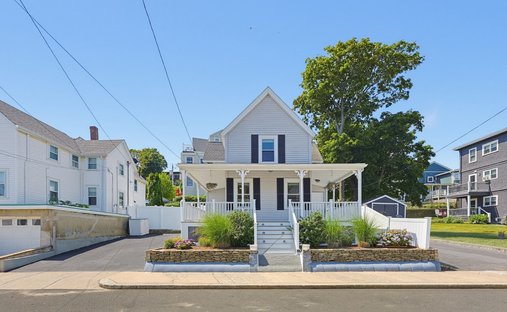 House in Winthrop, Massachusetts, United States 1