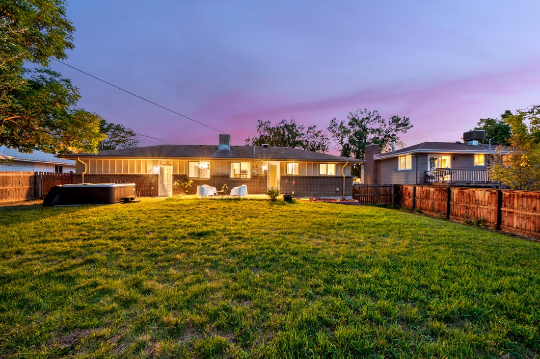 House in Arvada, Colorado, United States 4 - 18435852