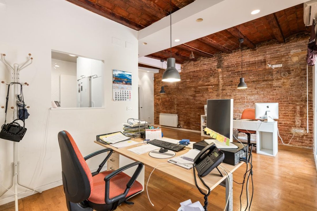 Apartment in Eixample, Barcelona, Spain 4 - 18437879