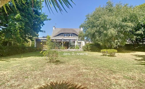 House in Ouest, Quiberon, France 1