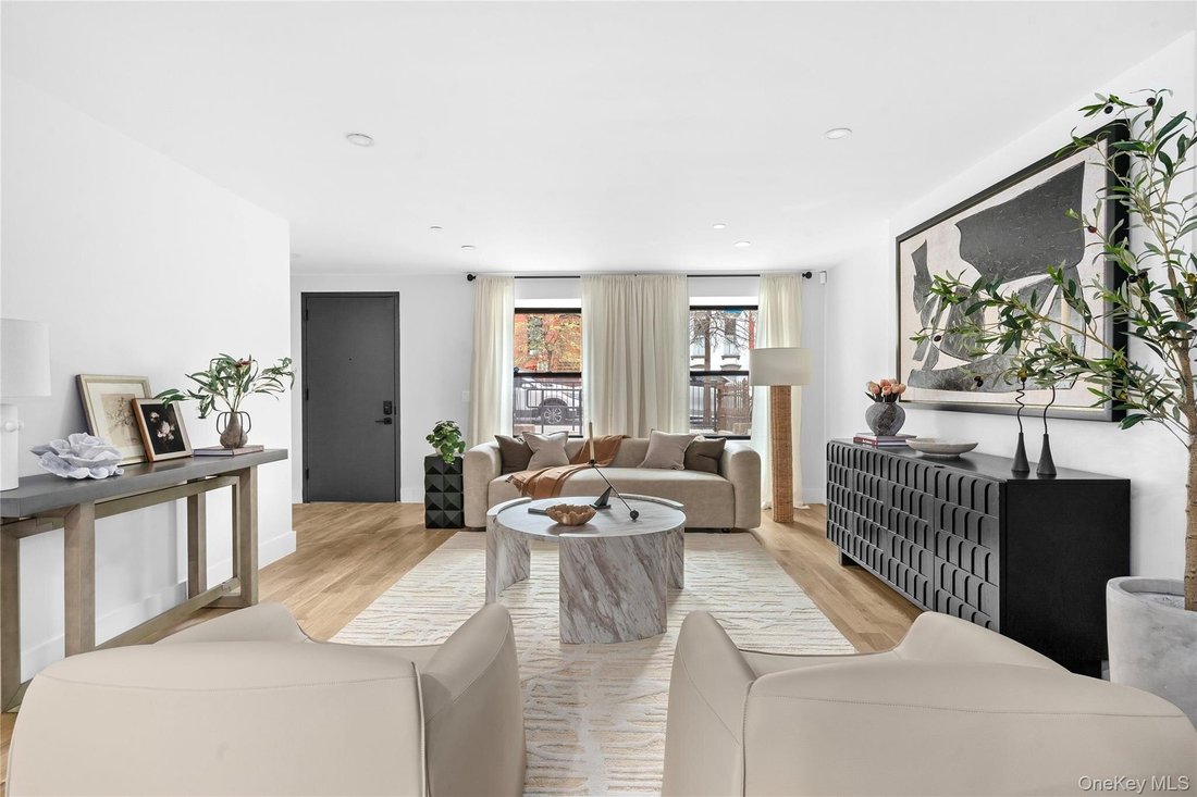 House in New York, New York, United States 1 - 18441528