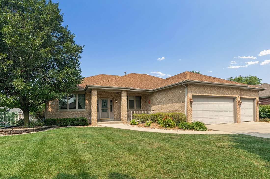 House in New Lenox, Illinois, United States 2 - 18437364