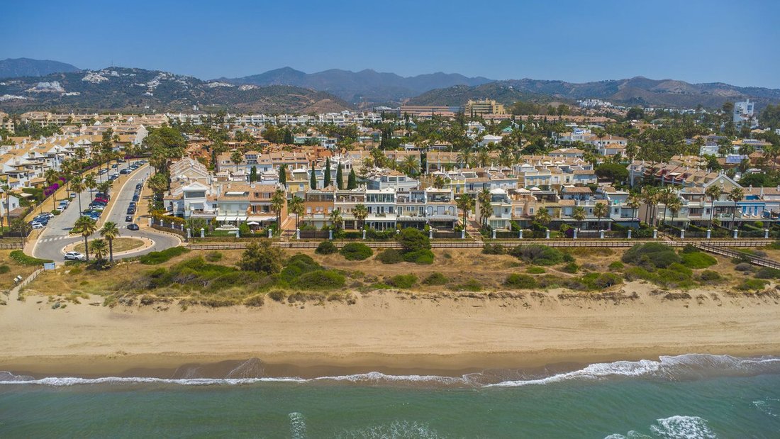 Villa in Marbella, Andalusia, Spain 1 - 18437777