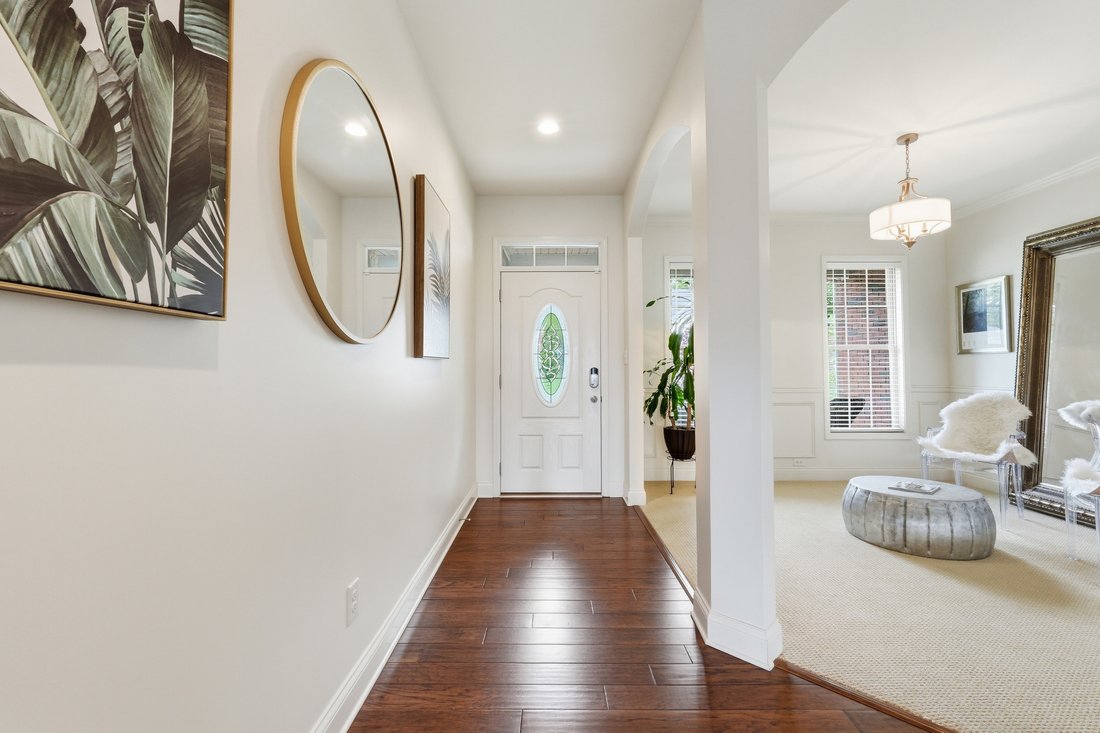House in Watterson Park, Kentucky, United States 4 - 18435646