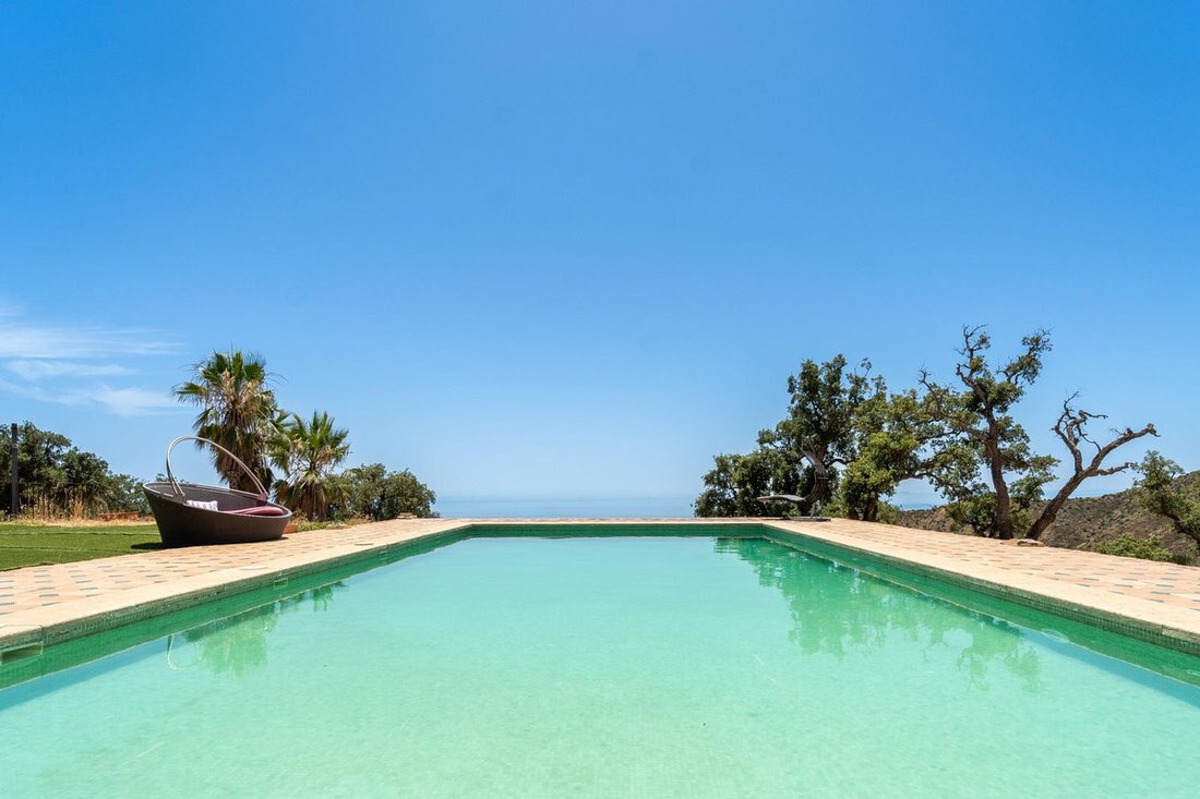 Villa in Elviria-Cabopino, Marbella, Spain 3 - 18443159