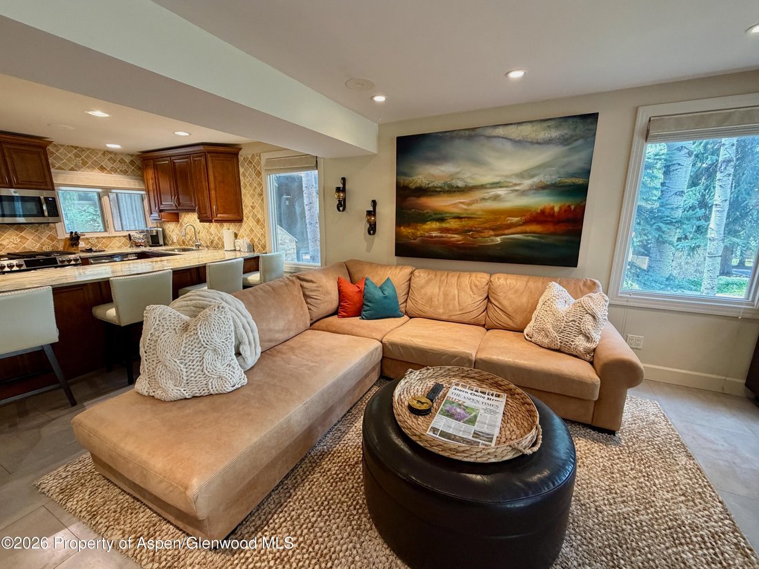 Townhouse in Aspen, Colorado, United States 2 - 18436127