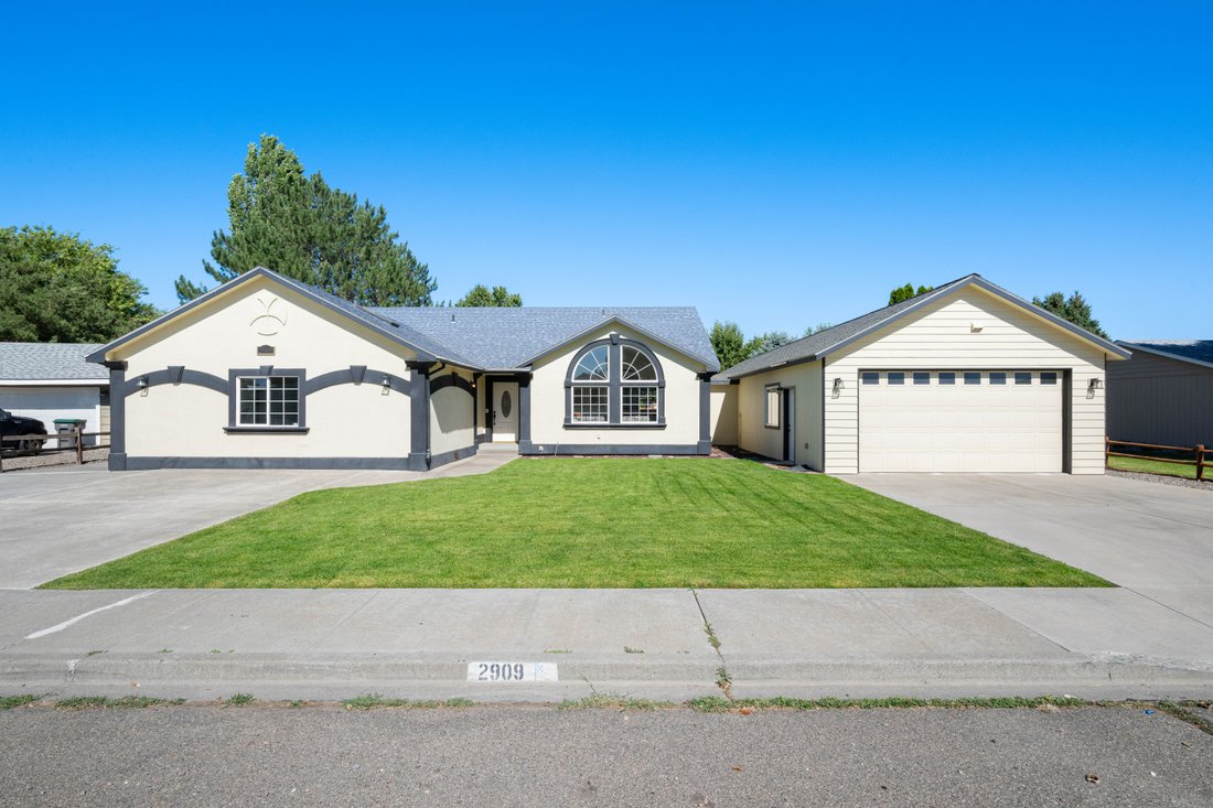 House in Kennewick, Washington, United States 1 - 18437847