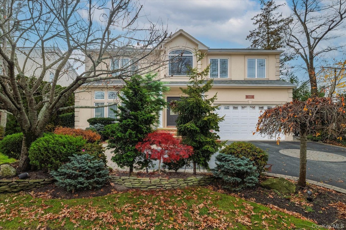 House in Wantagh, New York, United States 2 - 18436135