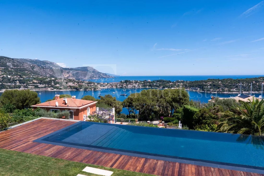 Villa in Mont Boron, Nice, Provence-Alpes-Côte d'Azur 1 - 18436037