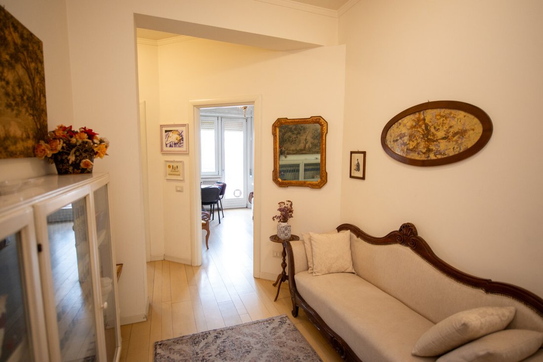 Apartment in Center, Verona, Veneto 3 - 18441241
