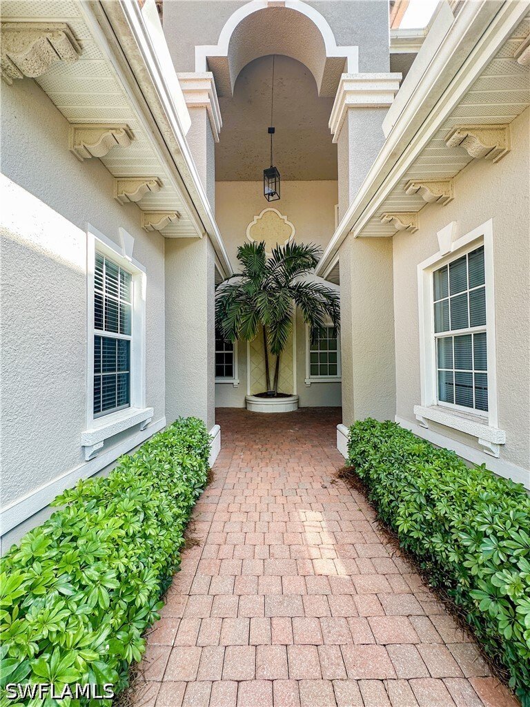 Condo in Naples, Florida, United States 5 - 18436123