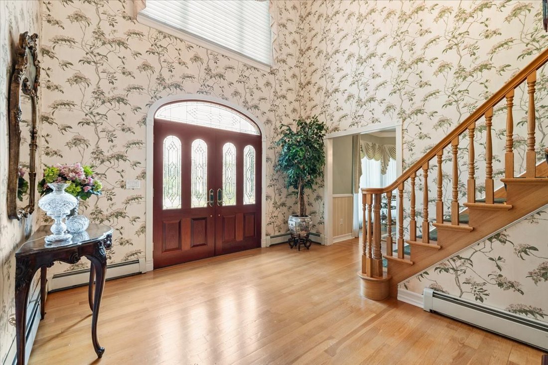 House in East Moriches, New York, United States 5 - 18435824