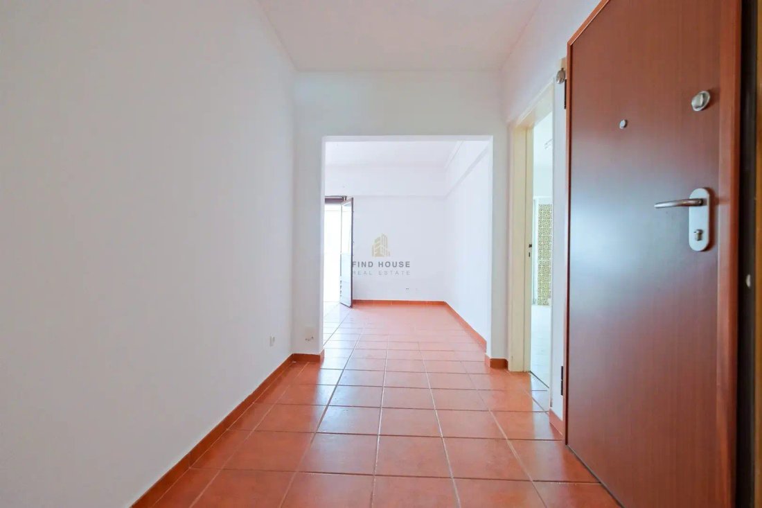 Apartment in Carcavelos e Parede, Lisbon, Portugal 3 - 18436382