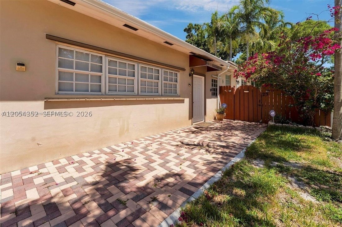 House in Hallandale Beach, Florida, United States 3 - 18440023