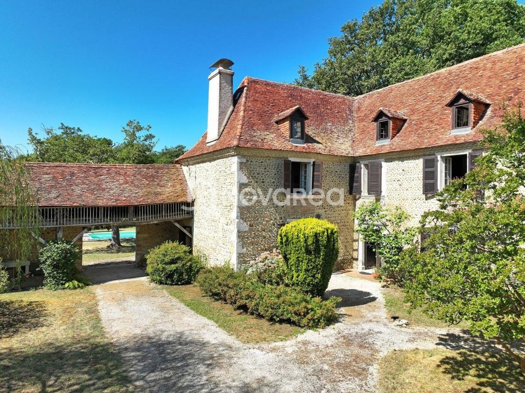 House in Buros, Nouvelle-Aquitaine, France 2 - 18437280