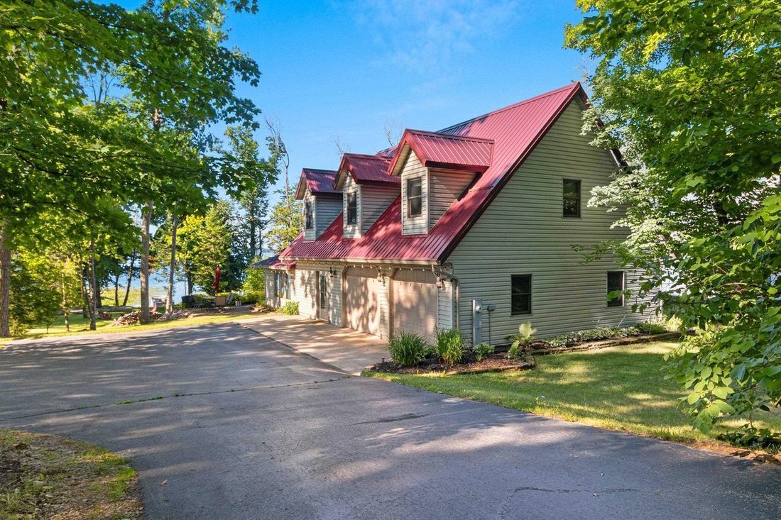 House in Pound, Wisconsin, United States 1 - 18439080