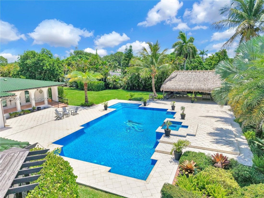 House in Miami, Florida, United States 3 - 18437557