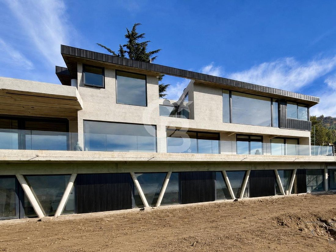 House in Vitacura, Santiago Metropolitan Region, Chile 2 - 18435575