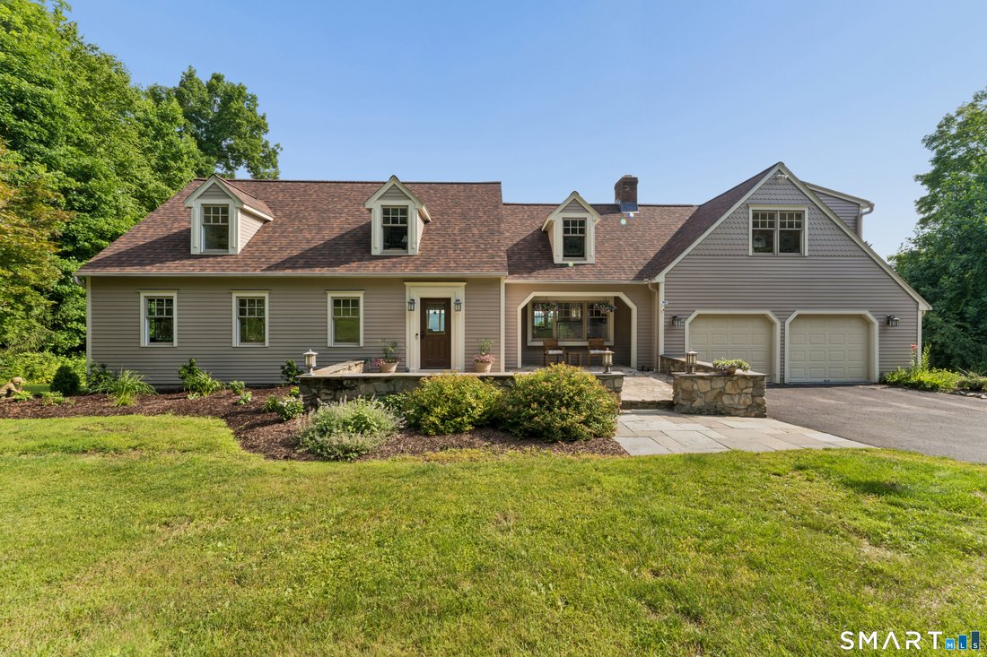 House in Newtown, Connecticut, United States 2 - 18436573