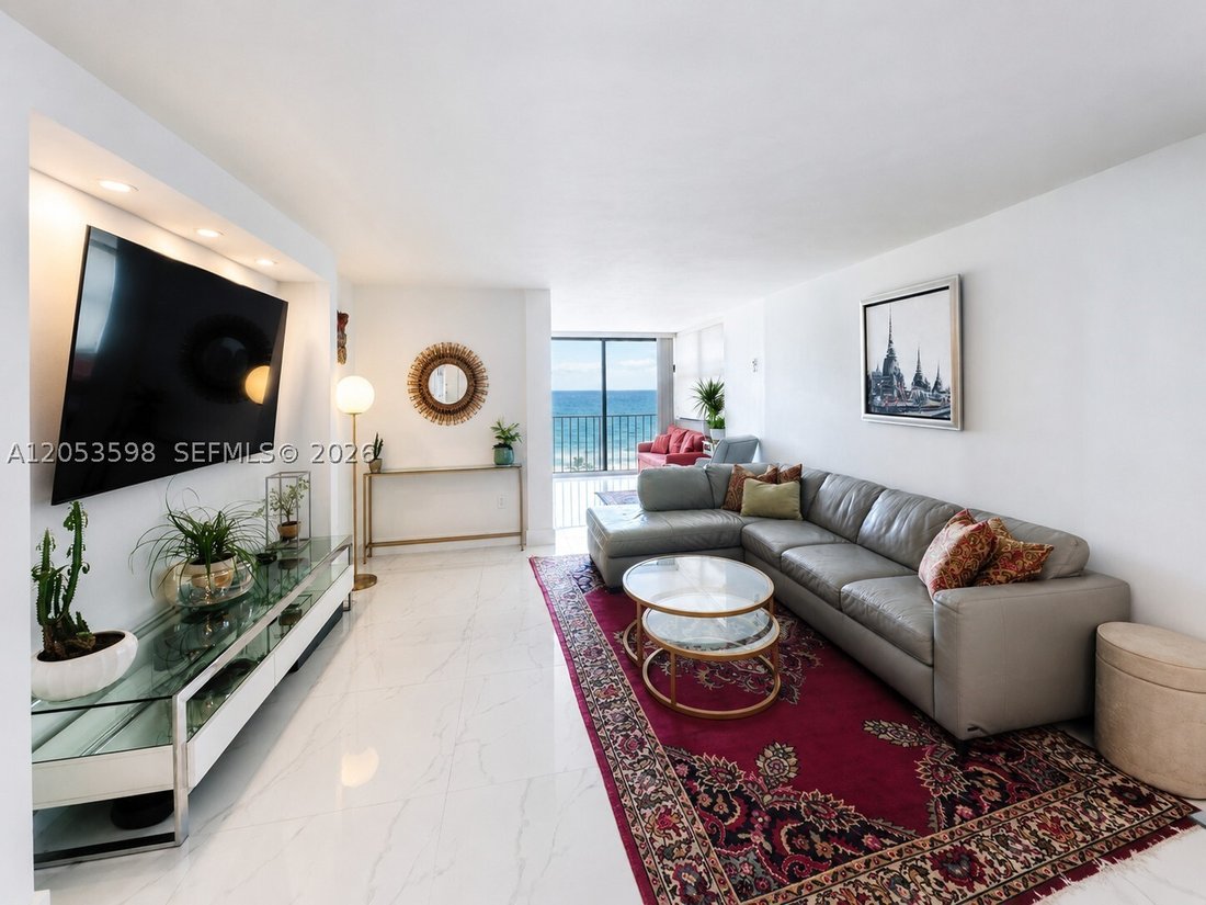 Condo in Miami Beach, Florida, United States 1 - 18439208
