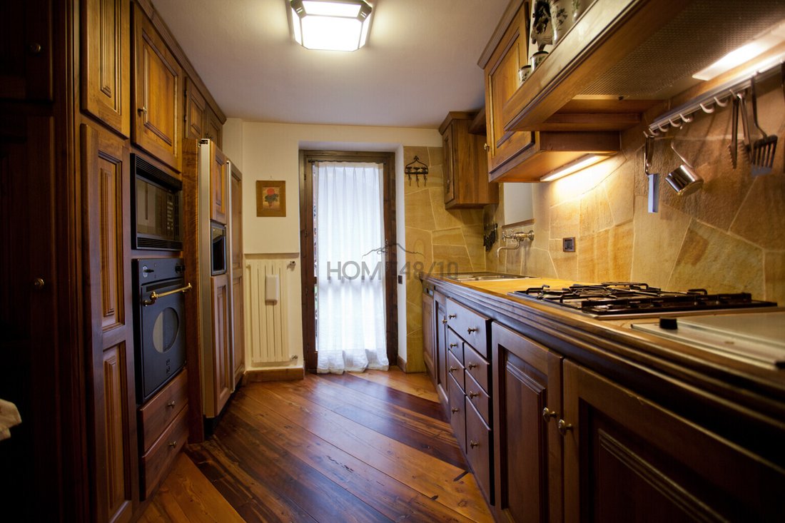 Chalet in Courmayeur, Aosta Valley / Vallée d'Aoste, Italy 5 - 18439022