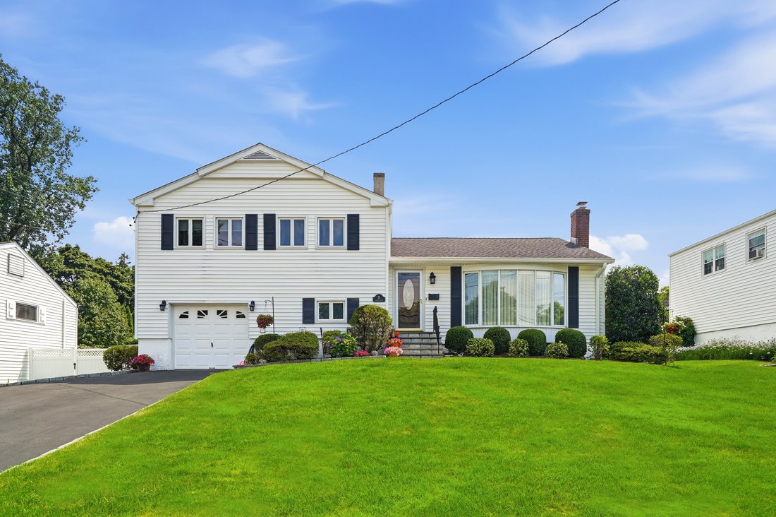 House in Hartsdale, New York, United States 1 - 18437600