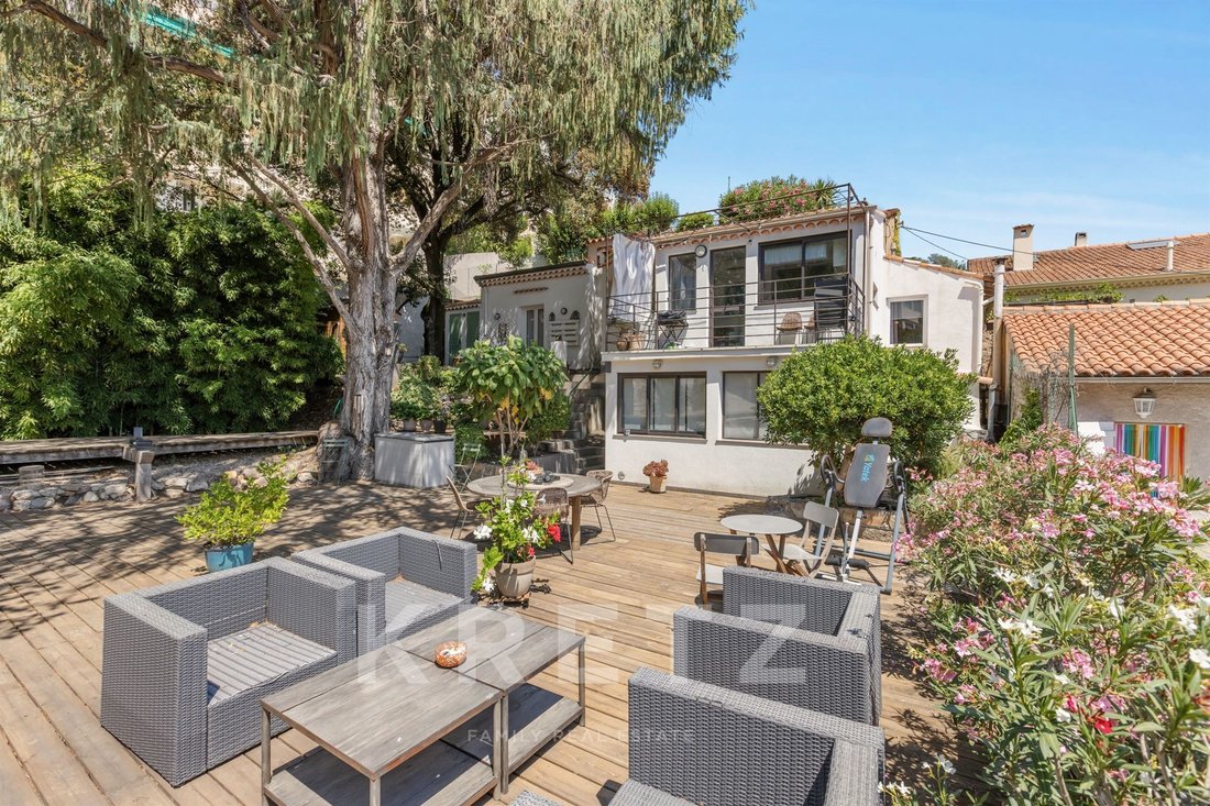 House in Cannes, Provence-Alpes-Côte d'Azur, France 2 - 18346553