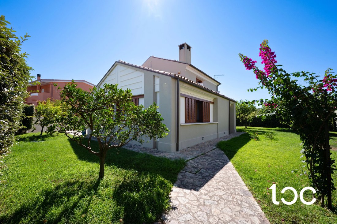 Villa in Italy 3 - 18436211