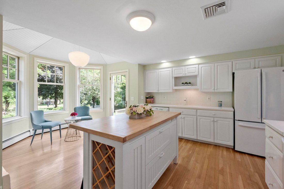 House in Acton, Massachusetts, United States 5 - 18435558