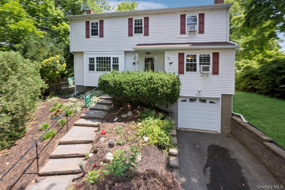 House in Halesite, New York, United States 1 - 18440621