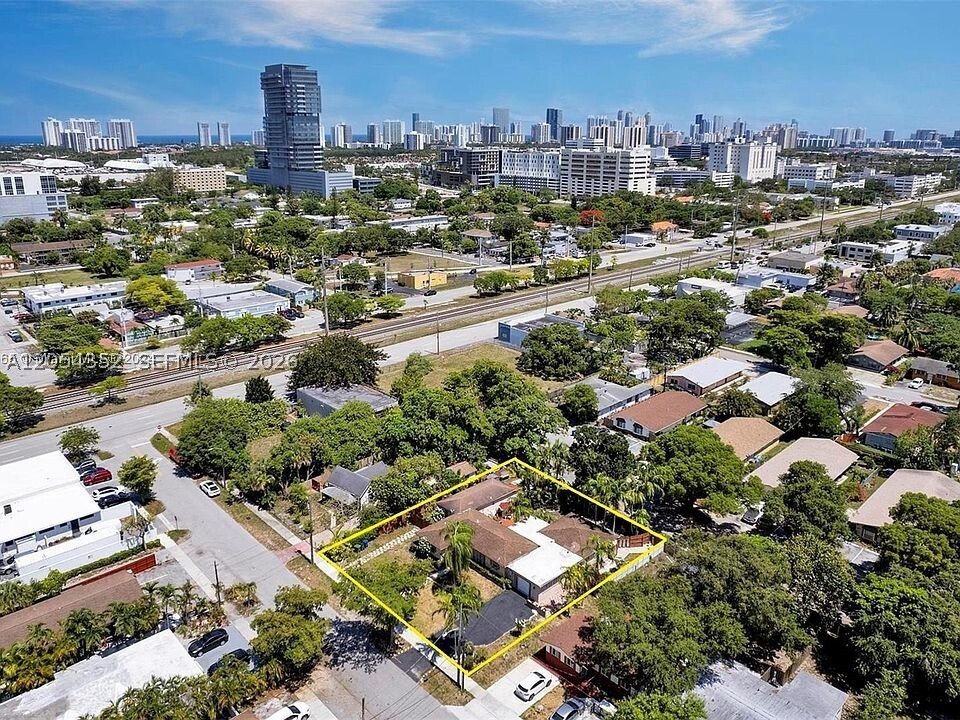 House in Hallandale Beach, Florida, United States 2 - 18440023