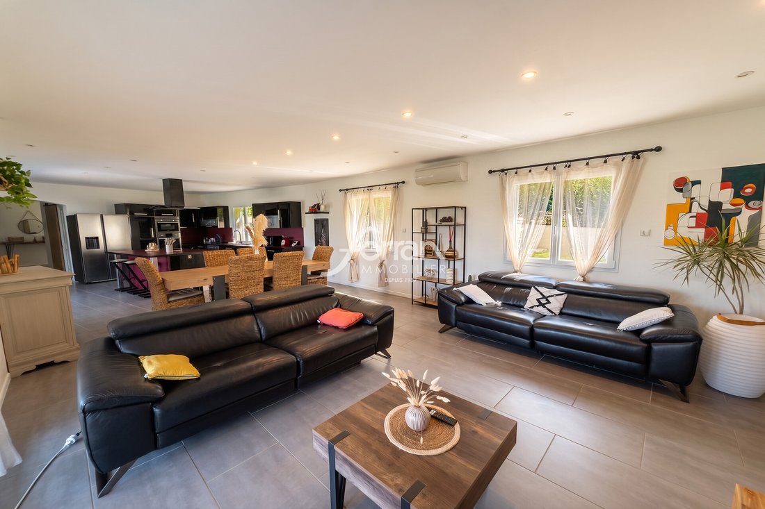 Villa in Callas, Provence-Alpes-Côte d'Azur, France 4 - 18440885
