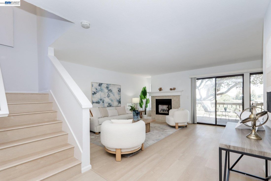Townhouse in Newark, California, United States 5 - 18439681