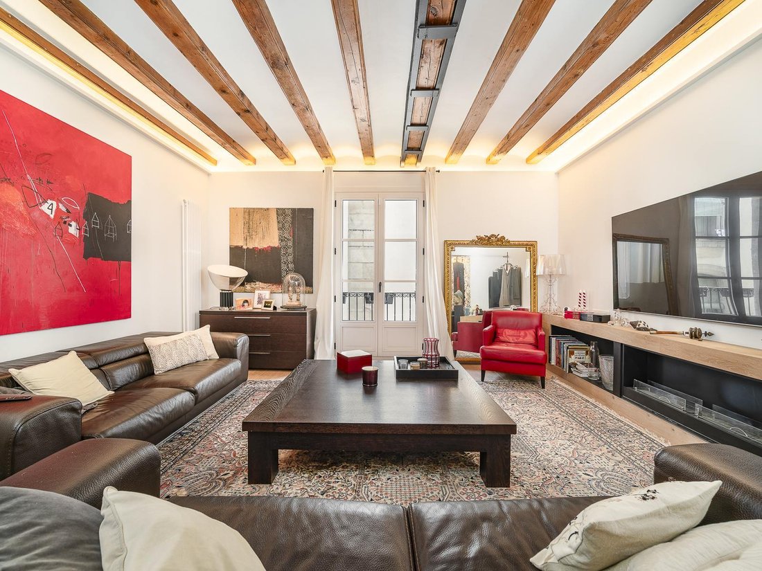 Apartment in Ciutat Vella, Barcelona, Spain 4 - 18437614