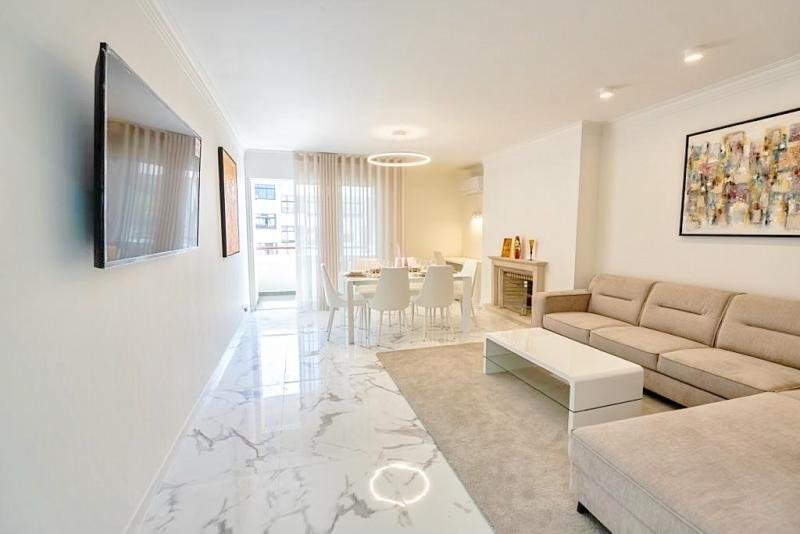 Apartment in Cascais e Estoril, Lisbon, Portugal 1 - 18436219