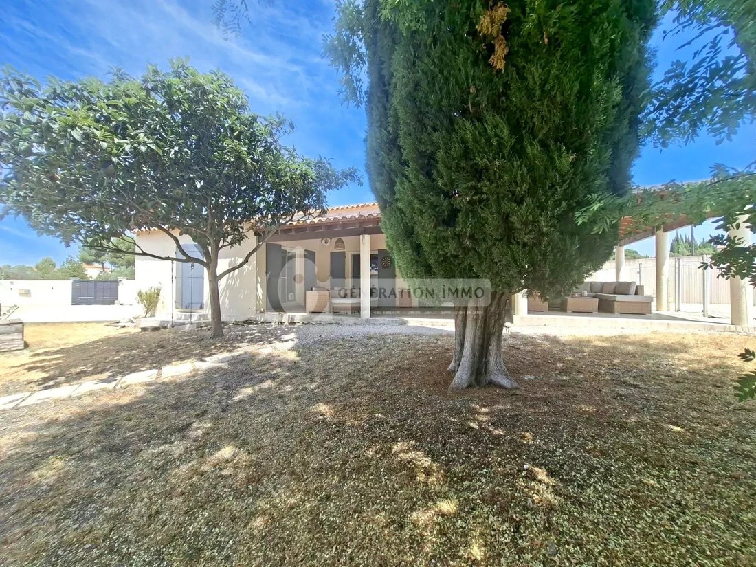 House in Fontvieille, Provence-Alpes-Côte d'Azur, France 2 - 18130219
