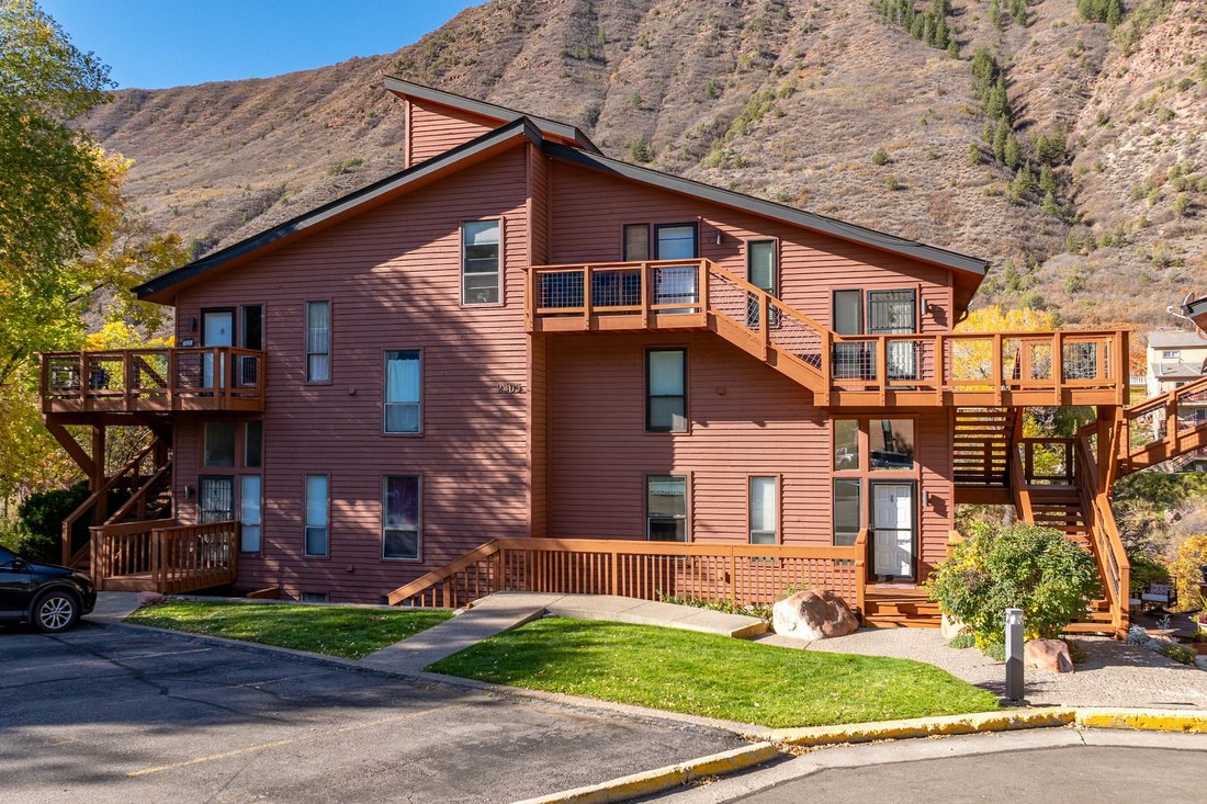 Condo in Glenwood Springs, Colorado, United States 1 - 18435347