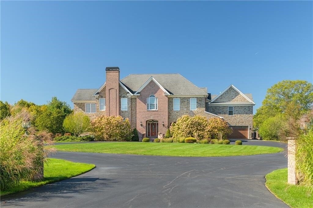 House in Cumberland, Rhode Island, United States 1 - 18436043