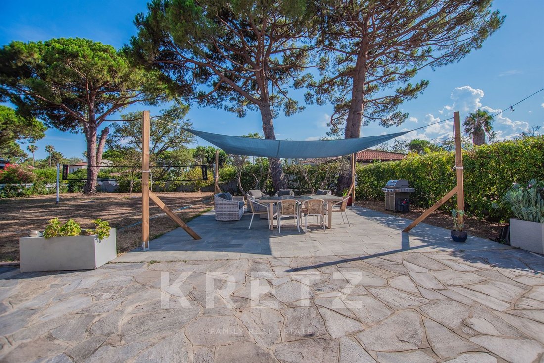 Villa in Est, Borgo, France 4 - 18441096
