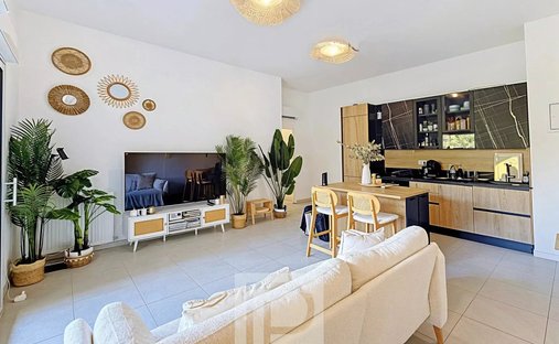 Apartment in Maurice Jeanpierre, Le Cannet, France 1