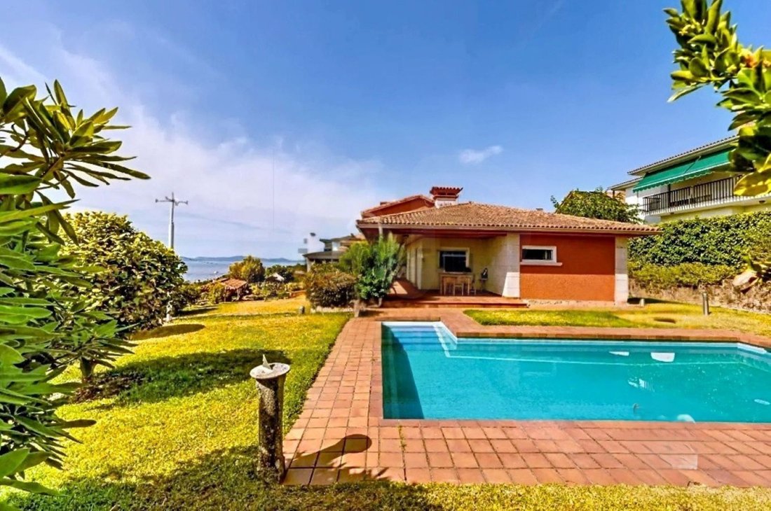 Villa in Panxon, Nigran, Spain 1 - 17664454
